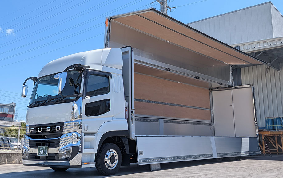 新大型増トン車1